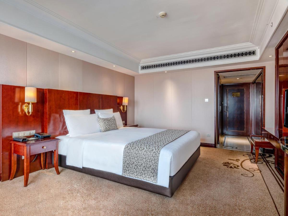 Days Hotel & Suites China Town---Five Minutes To Reach Changsha Station, The Metro Line 2 & Line 6 Are Nearby,Free Gym & Laundromat,Chinese And Western Buffet Breakfast Is Offered On The 31St Floor Esterno foto