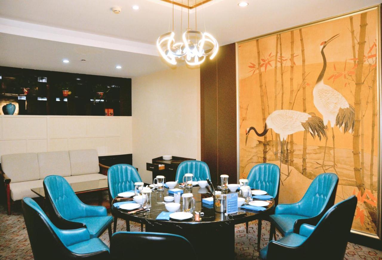 Days Hotel & Suites China Town---Five Minutes To Reach Changsha Station, The Metro Line 2 & Line 6 Are Nearby,Free Gym & Laundromat,Chinese And Western Buffet Breakfast Is Offered On The 31St Floor Esterno foto
